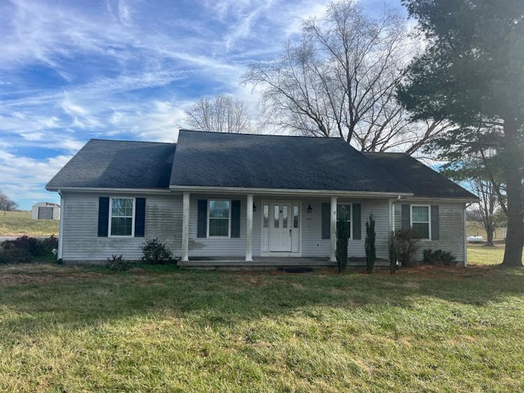 3023 S Fork Rd Glasgow, KY 42141, Barren County