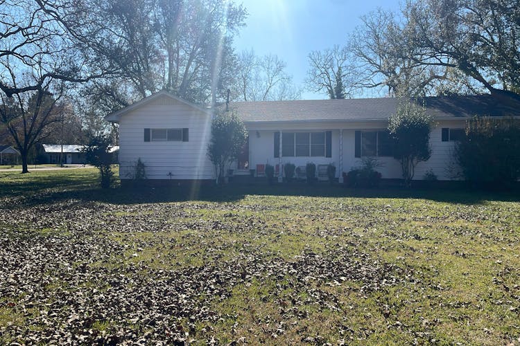 1008 E Georgetown St Crystal Springs, MS 39059, Copiah County