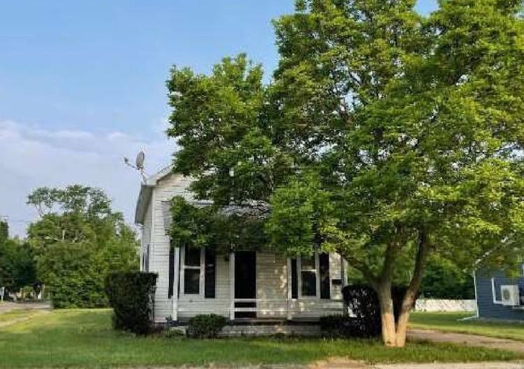 1603 N Charles St Saginaw, MI 48602, Saginaw County