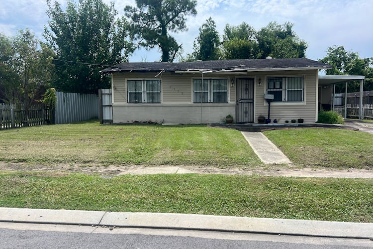 5100 Kendall Dr New Orleans, LA 70126, Orleans County