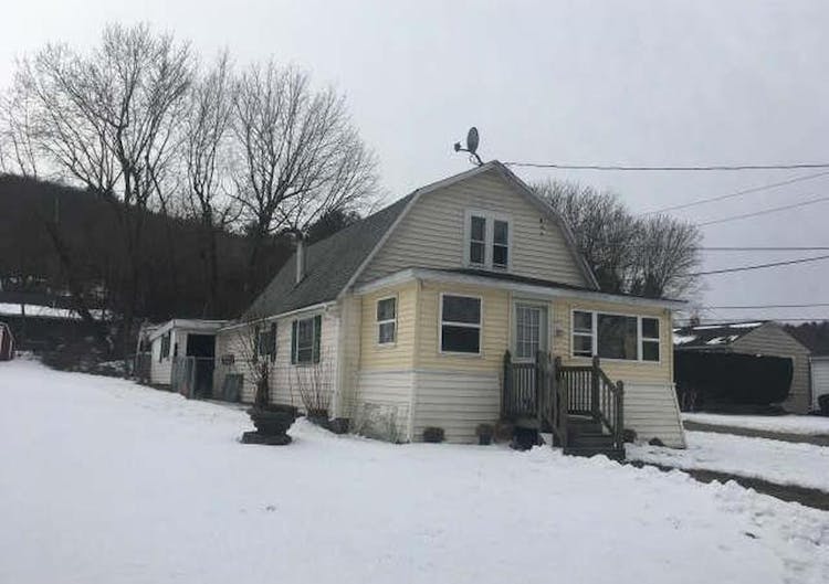 600 Medina Street Elmira, NY 14904, Chemung County
