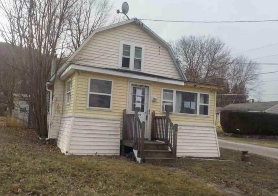 600 Medina Street Elmira, NY 14904, Chemung County