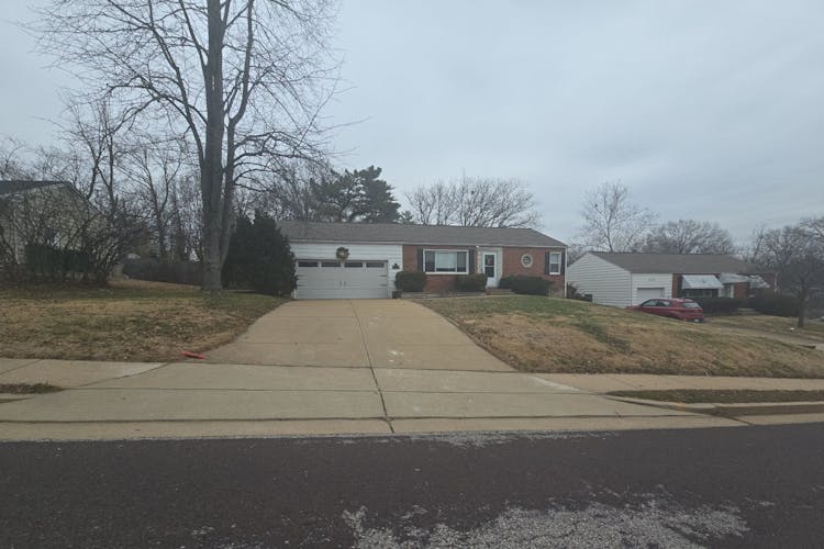 1542 Grant Rd Saint Louis, MO 63119, Saint Louis County