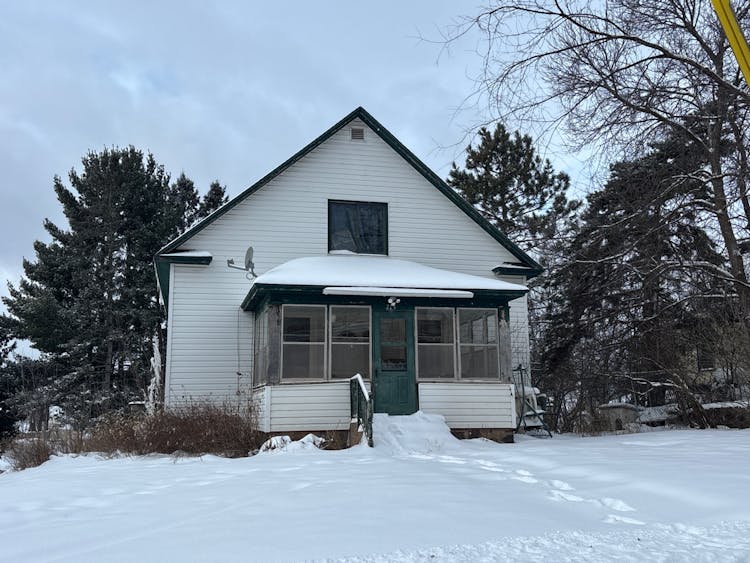 213 Kerr Ave Coleraine, MN 55722, Itasca County