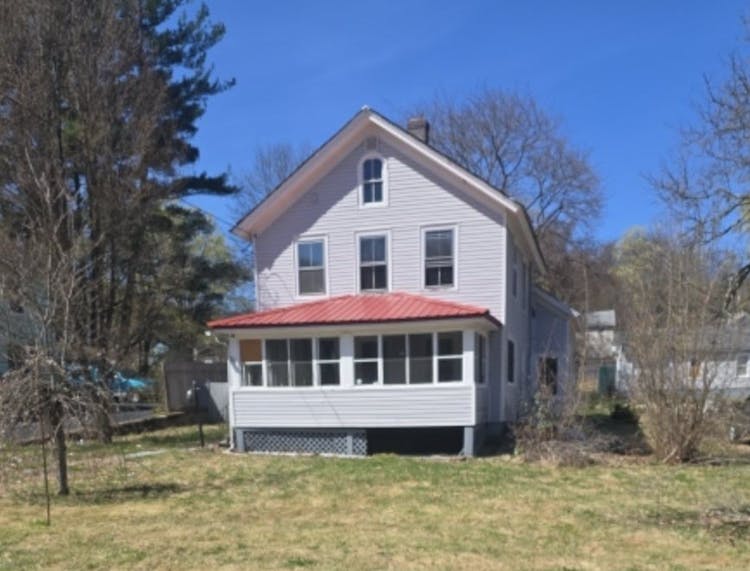 28 Middlefield Rd Chester, MA 01011, Hampden County