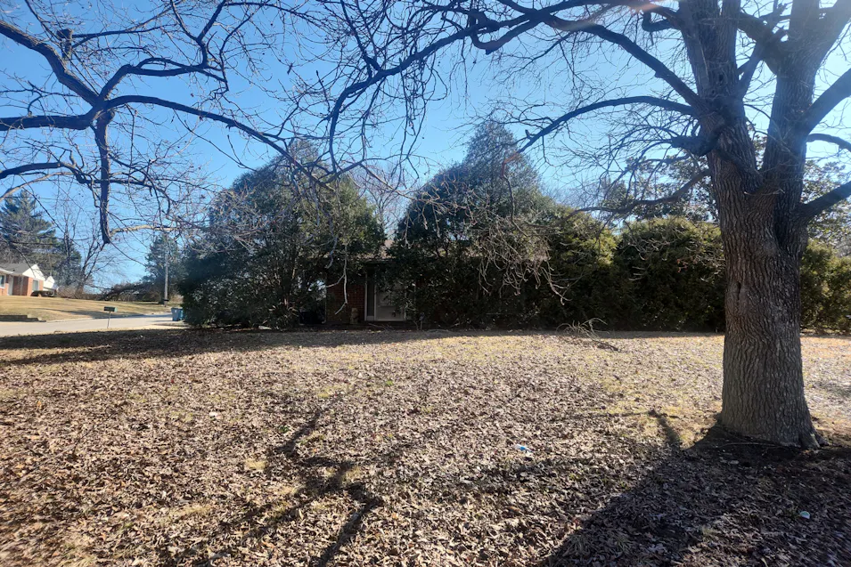 30 South Floridale Dr Saint Louis, MO 63135, St. Louis County