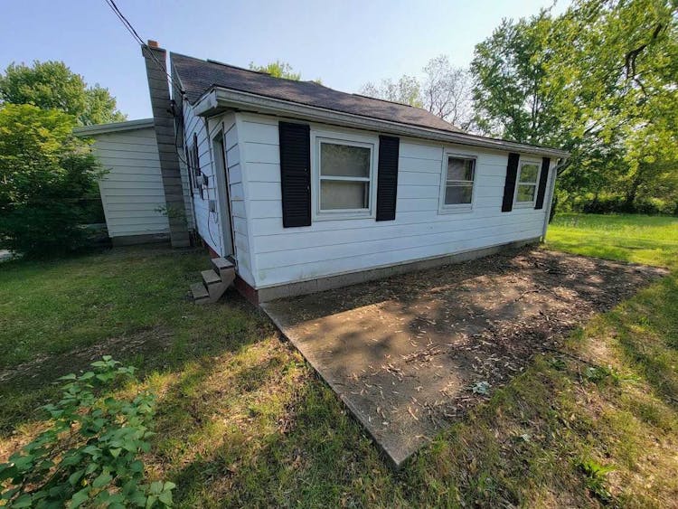 4910 W Saginaw Rd Vassar, MI 48768, Tuscola County