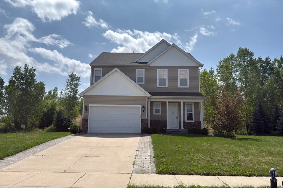 10569 Knockaderry Drive Grand Ledge, MI 48837, Eaton County