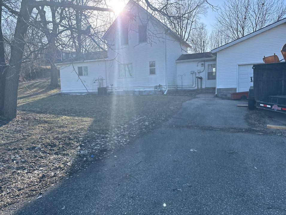 416 Mill St S Waterville, MN 56096, Le Sueur County