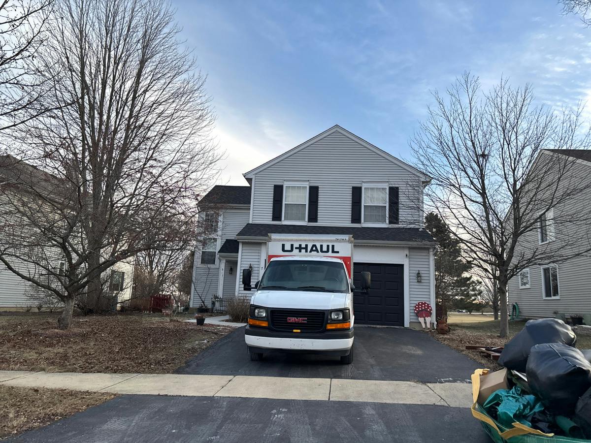 Eastwick Ln, Aurora, IL 60503