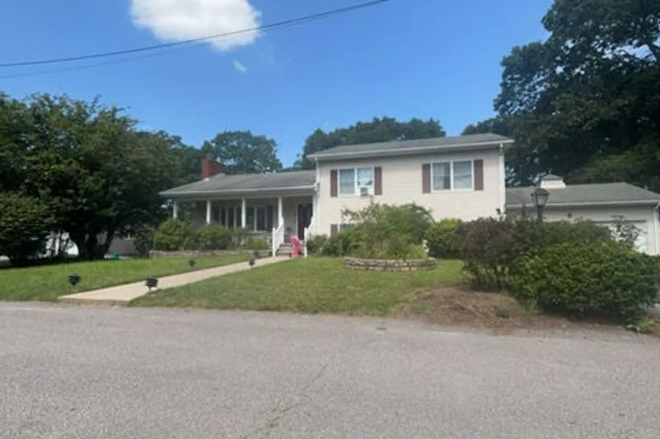 226 Hilton Road Warwick, RI 02889, Kent County