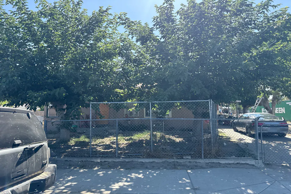 30 Sparks St Bakersfield, CA 93307, Kern County