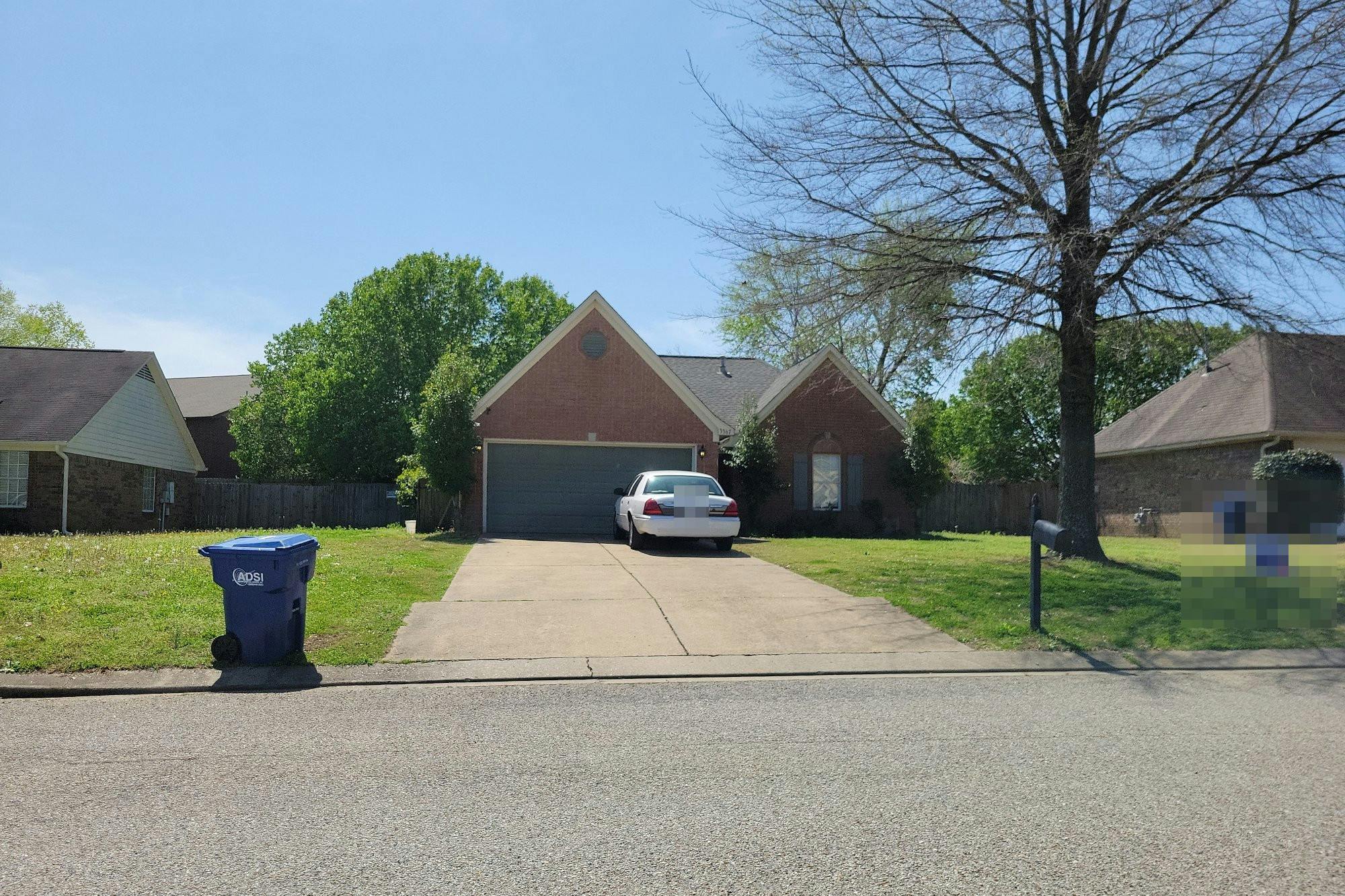 Court Dr, Horn Lake, MS 38637