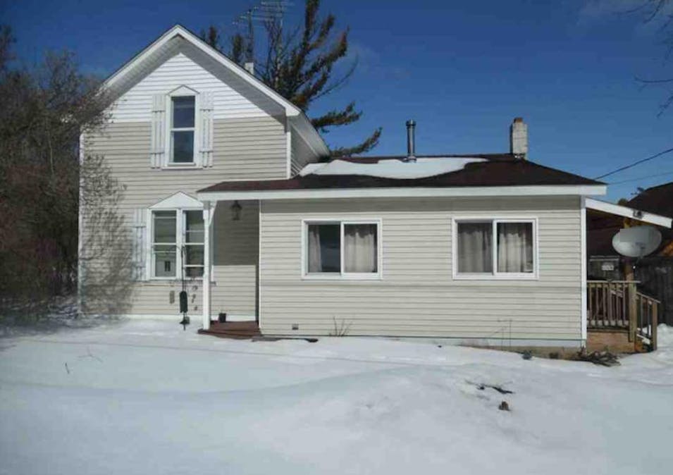 434 Democrat Rd De Tour Village, MI 49725, Chippewa County