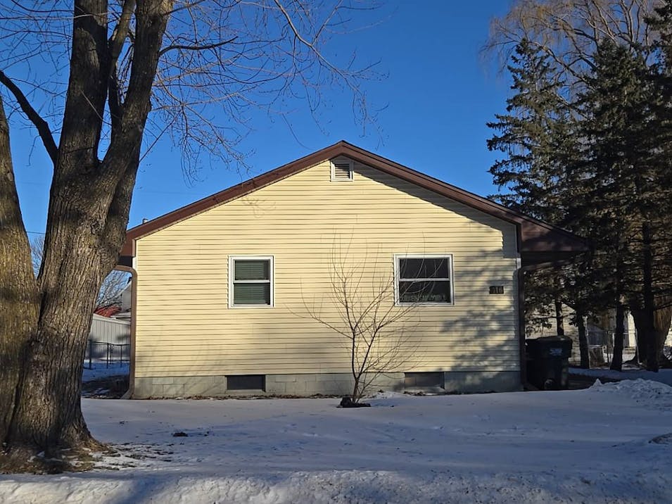 116 Elm St N Lester Prairie, MN 55354, McLeod County