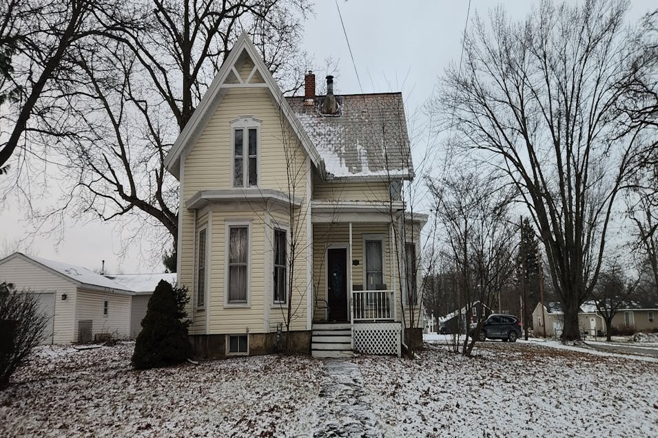 204 Elm St Wellington, OH 44090, Lorain County