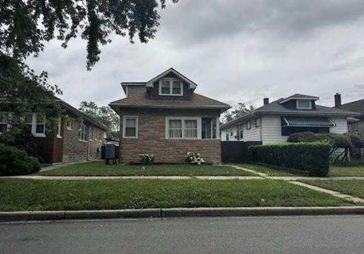 1227 S 19th Ave Maywood, IL 60153, Cook County