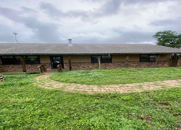 235 Cliffside Dr Amarillo, TX 79118, Randall County