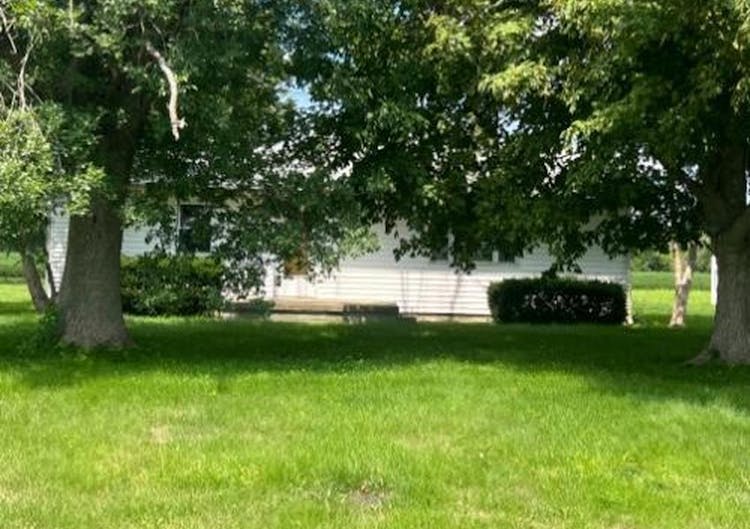 470 W Franklin St Cerro Gordo, IL 61818, Piatt County