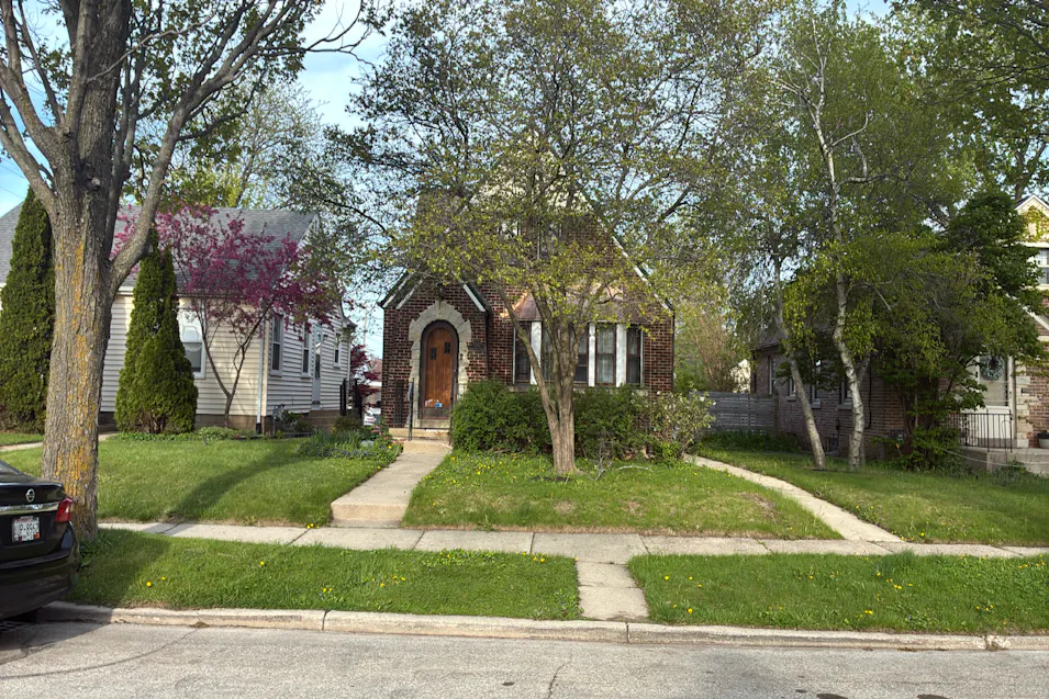 2322 S 57th Street West Allis, WI 53219, Milwaukee County