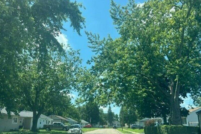 Pat Ln, Fairborn, OH 45324
