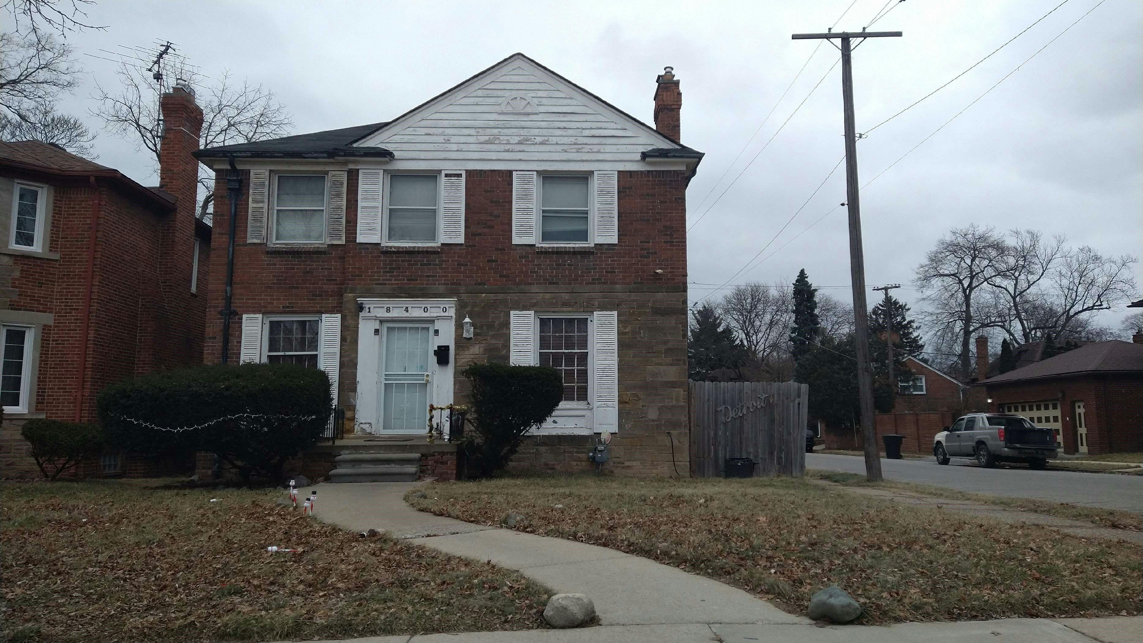 Birchcrest Dr, Detroit, MI 48221