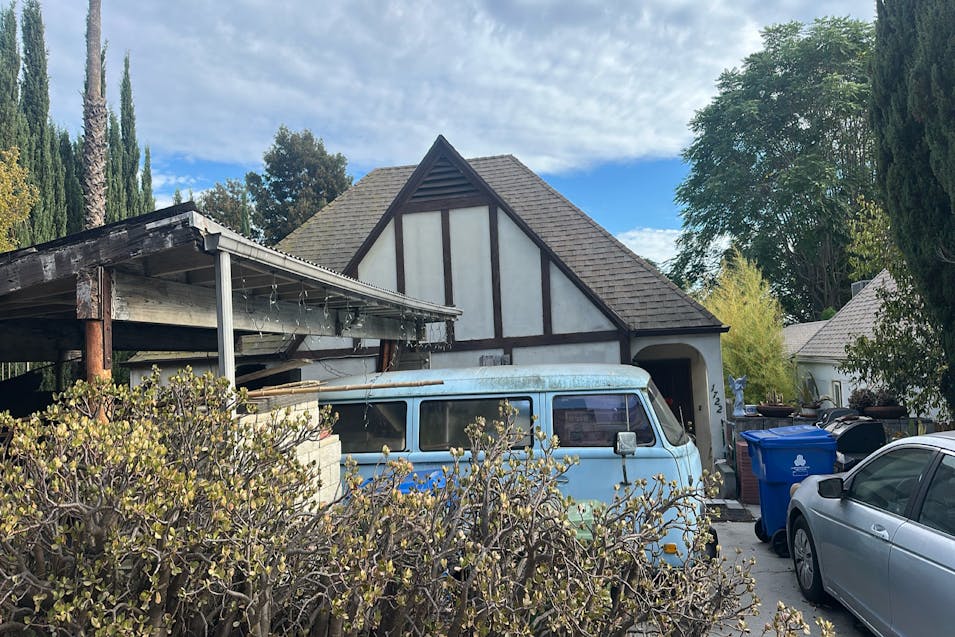 1722 Redesdale Ave Los Angeles, CA 90026, Los Angeles County