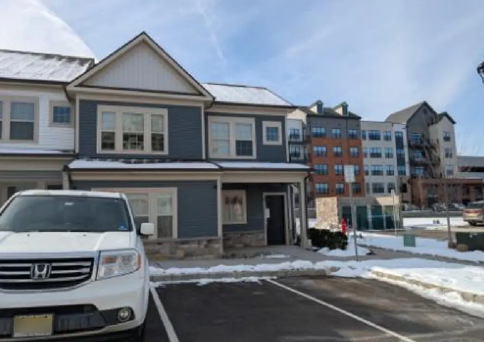 8 Aster Blvd Warren, NJ 07059, Somerset County