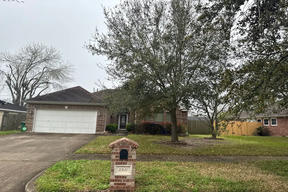 3910 Cork Dr Houston, TX 77047, Harris County