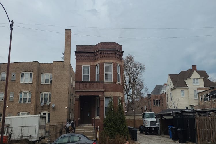 1910 East 73rd Street Chicago, IL 60649, Cook County