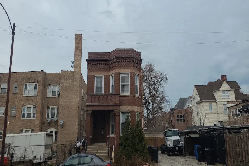 1910 E 73rd St Chicago, IL 60649, Cook County