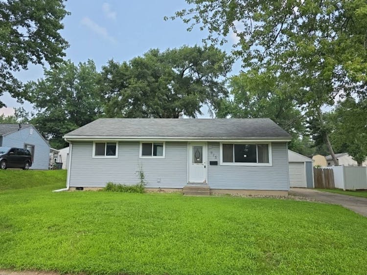 915 Lincoln Rd Marquette Heights, IL 61554, Tazewell County