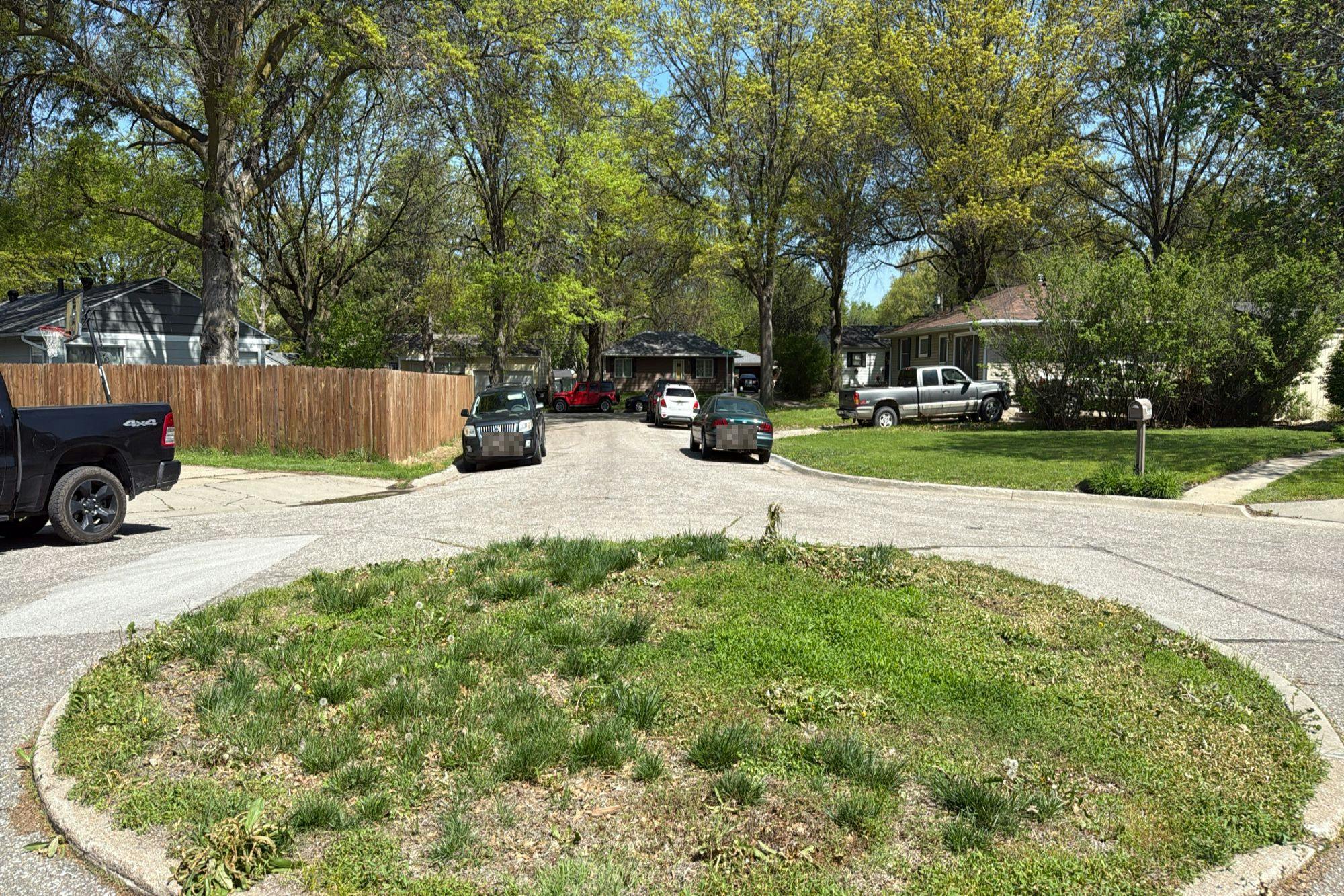 Lee Cir, Lincoln, NE 68506