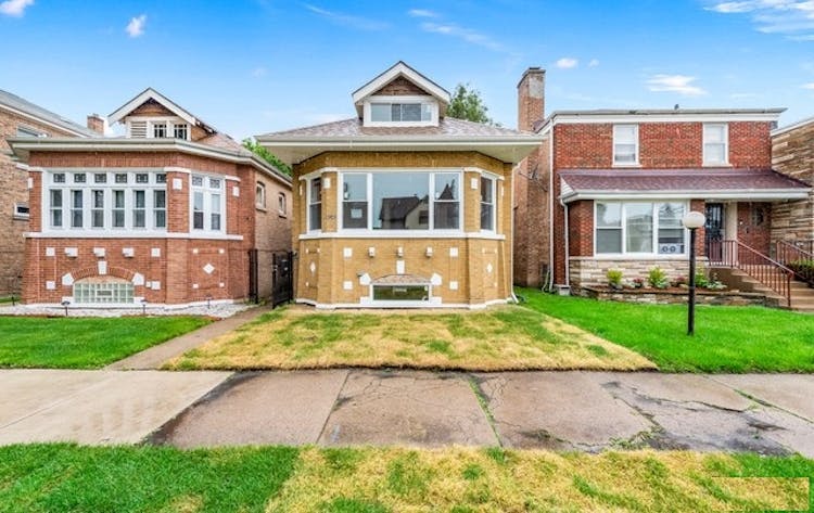 8240 South Wolcott Avenue Chicago, IL 60620, Cook County