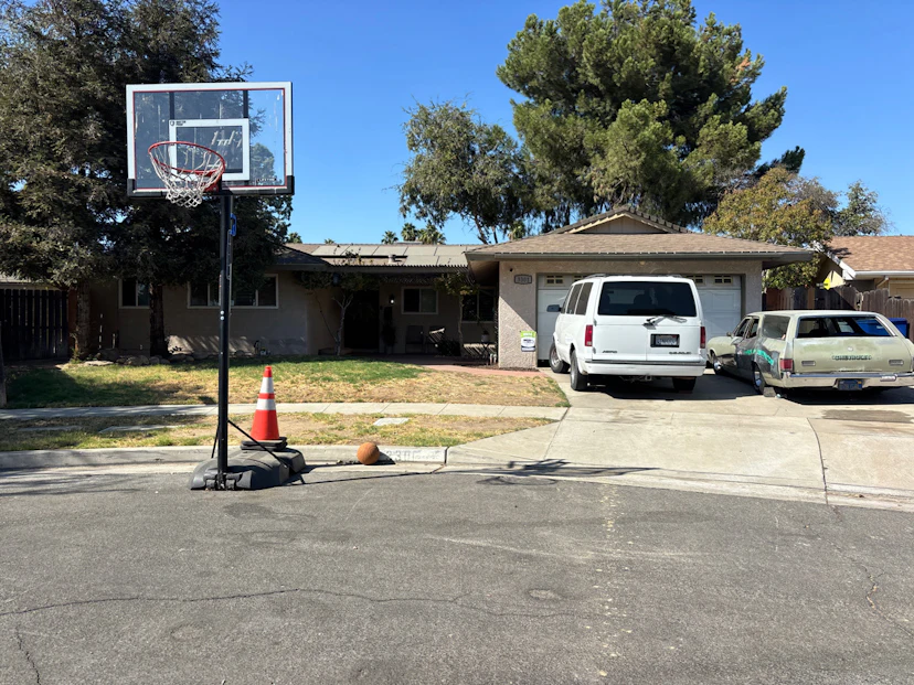 3301 East Garland Avenue