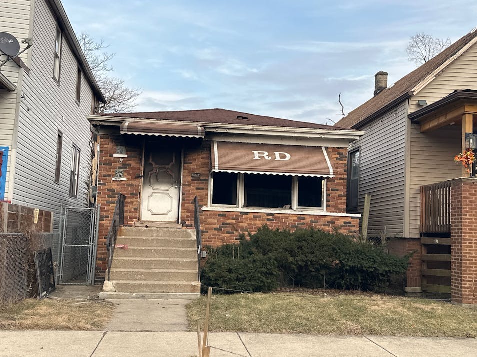 7123 South Honore Street Chicago, IL 60636, Cook County