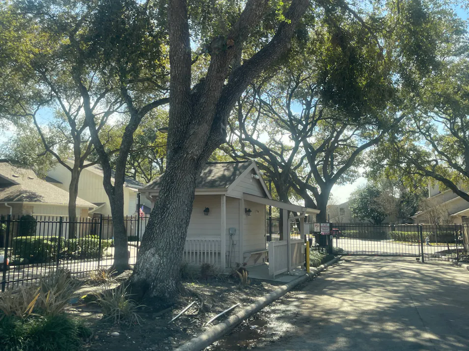 6897 Oakwood Grove Drive Houston, TX 77040, Harris County