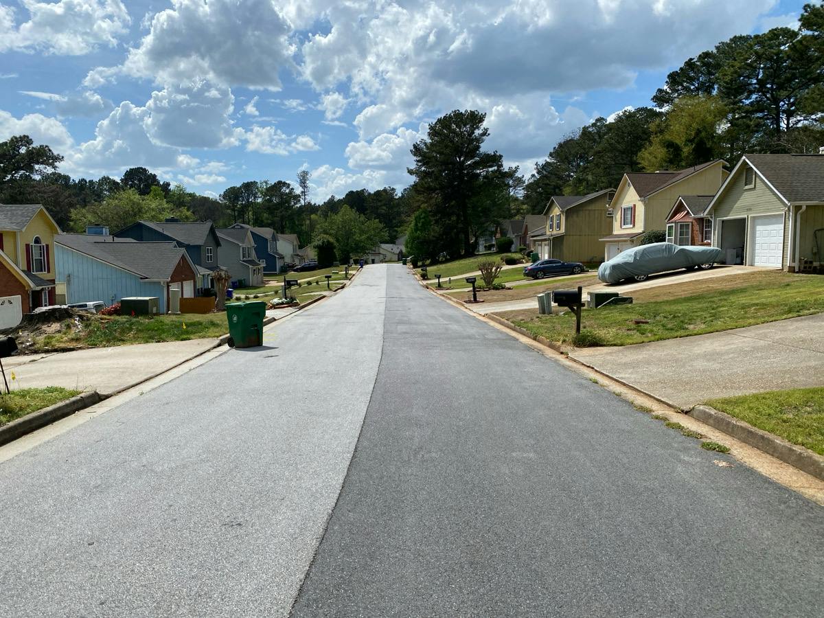 Yorkdale Dr, Decatur, GA 30035