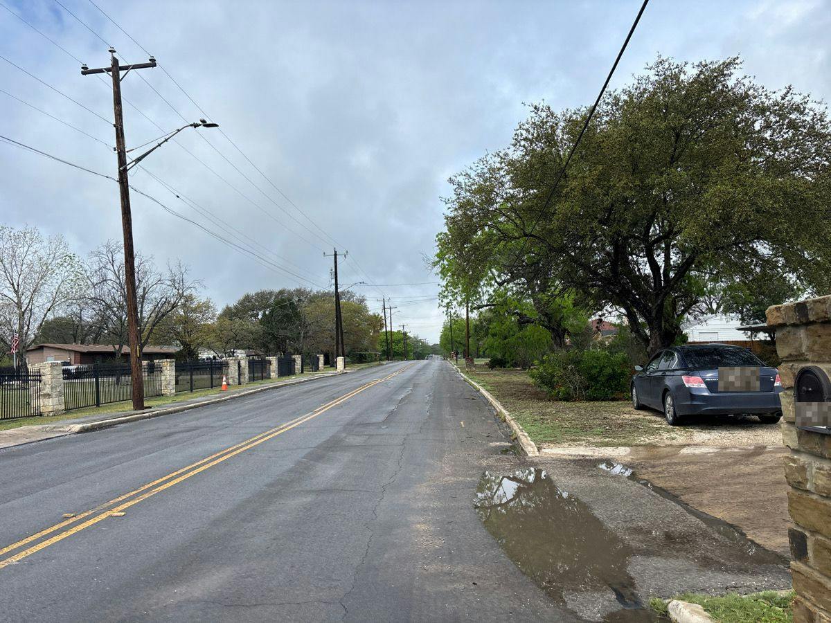 Sunshine Dr, San Antonio, TX 78228