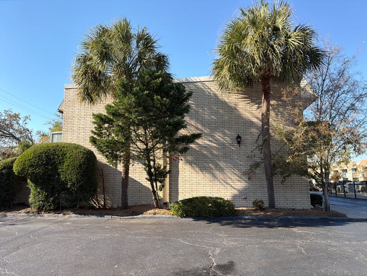 4701 Kings Hwy Myrtle Beach, SC 29577, Horry County