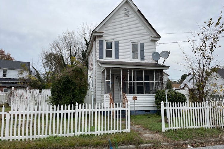 408 Dobbs Street Hertford, NC 27944, Perquimans County