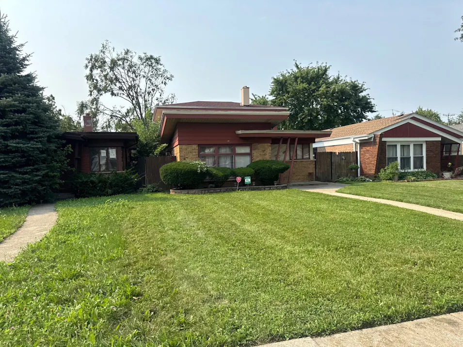 3033 West 84th St Chicago, IL 60652, Cook County