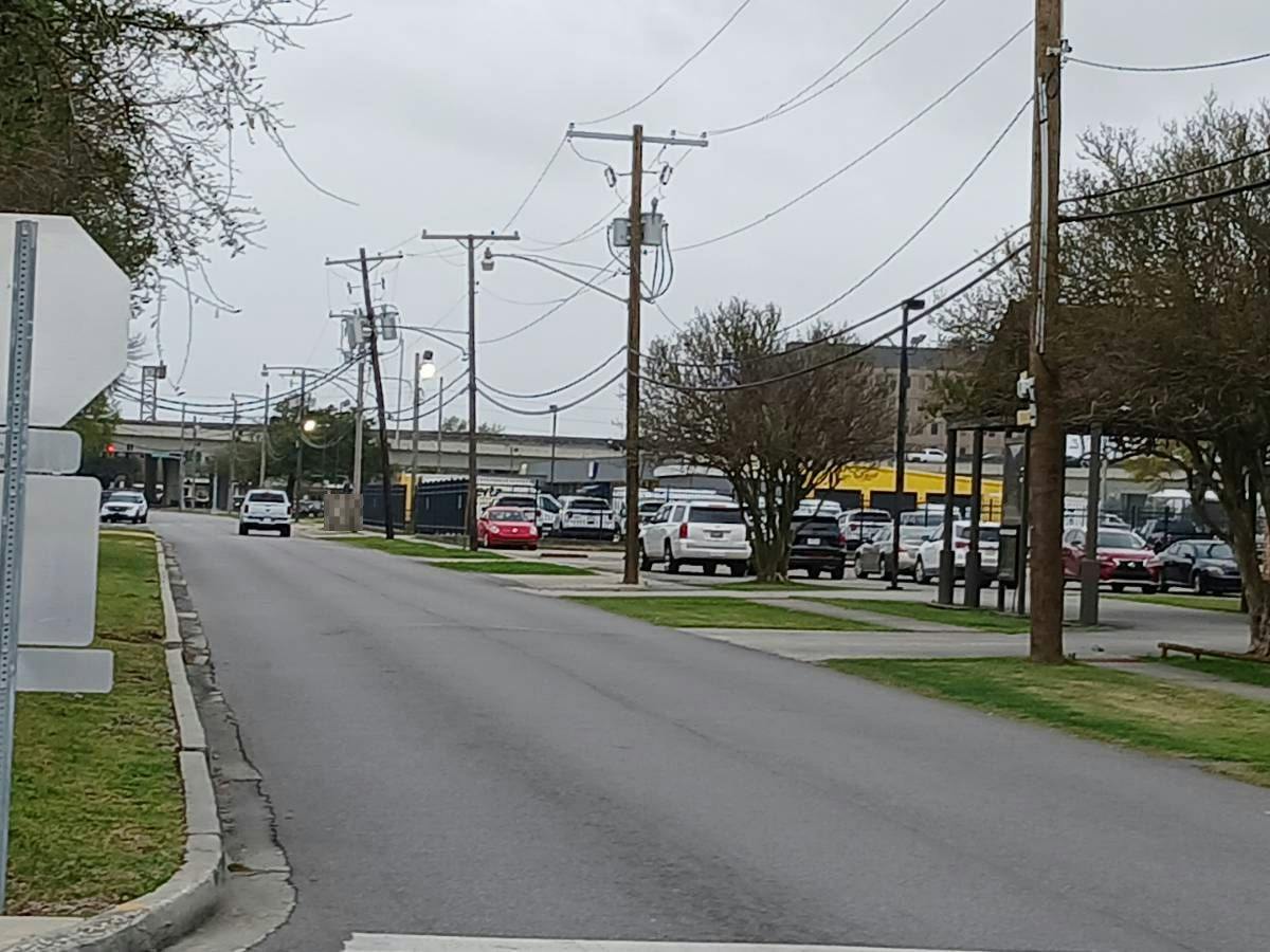 Maple Ave, Harvey, LA 70058