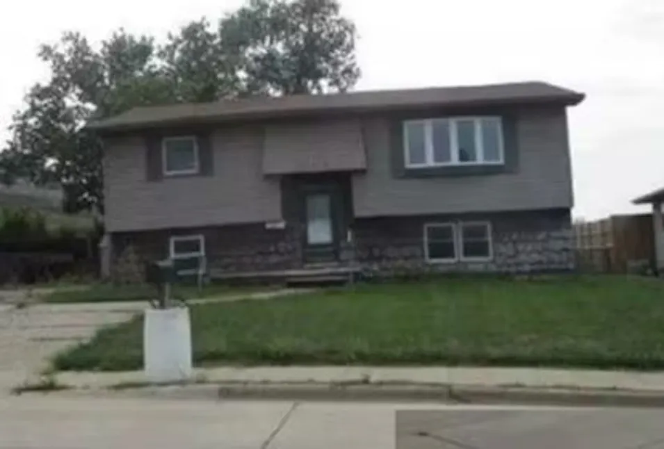 711 Laframboise Dr Fort Pierre, SD 57532, Stanley County