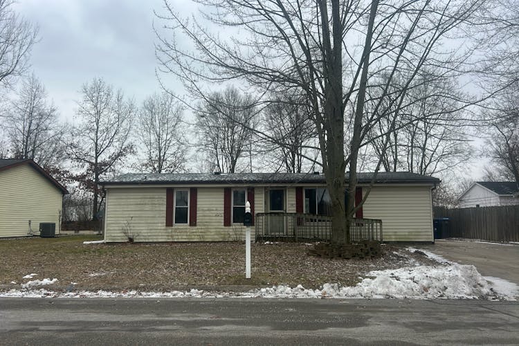 1307 Greenhill Dr Warsaw, IN 46580, Kosciusko County