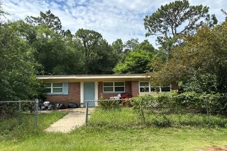 6445 Julia Dr Milton, FL 32570, Santa Rosa County
