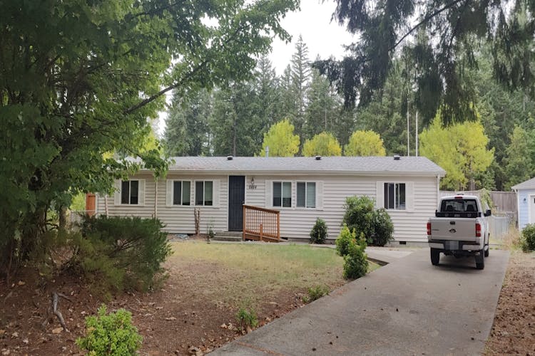 6494 Glen Ct NE Lacey, WA 98503, Thurston County