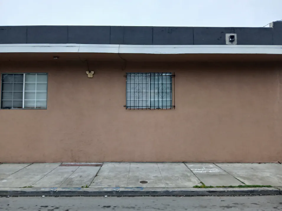 7927 MacArthur Boulevard Oakland, CA 94605, Alameda County