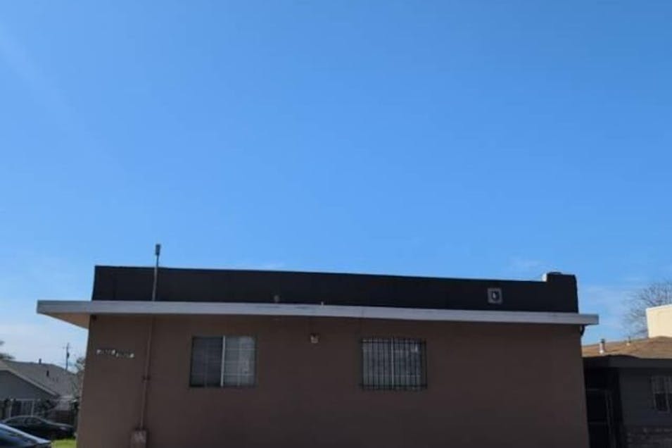 7927 MacArthur Boulevard Oakland, CA 94605, Alameda County