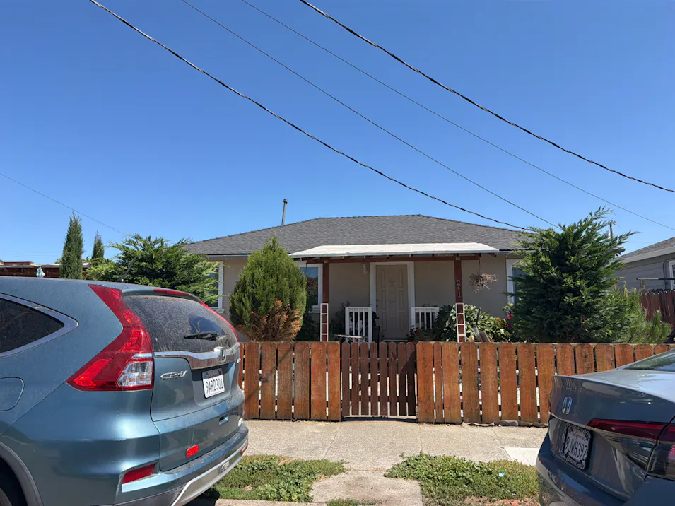 241 Tunis Rd Oakland, CA 94603, Alameda County